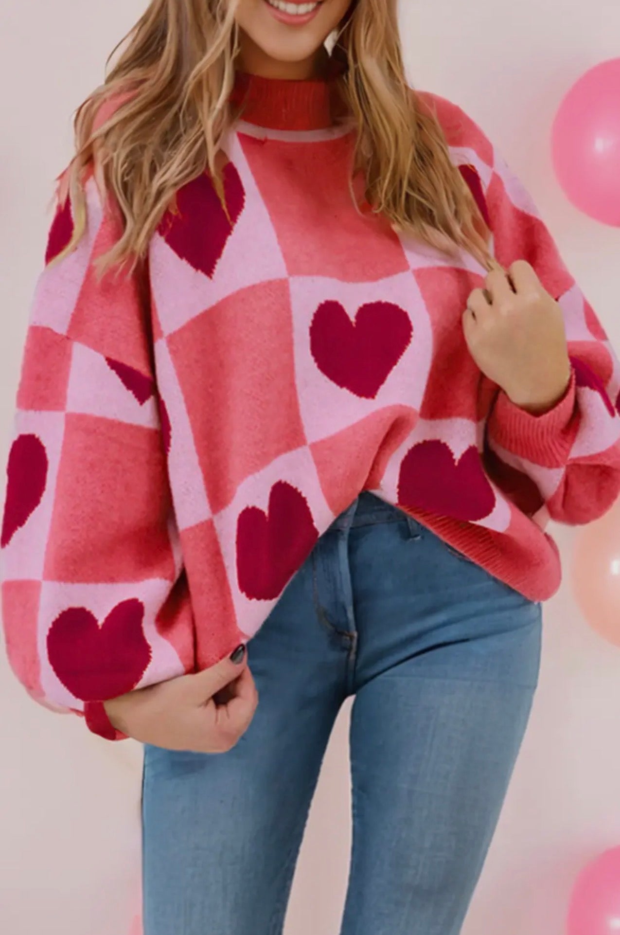 (PLUS) love Heart Checkered Crewneck Sweater