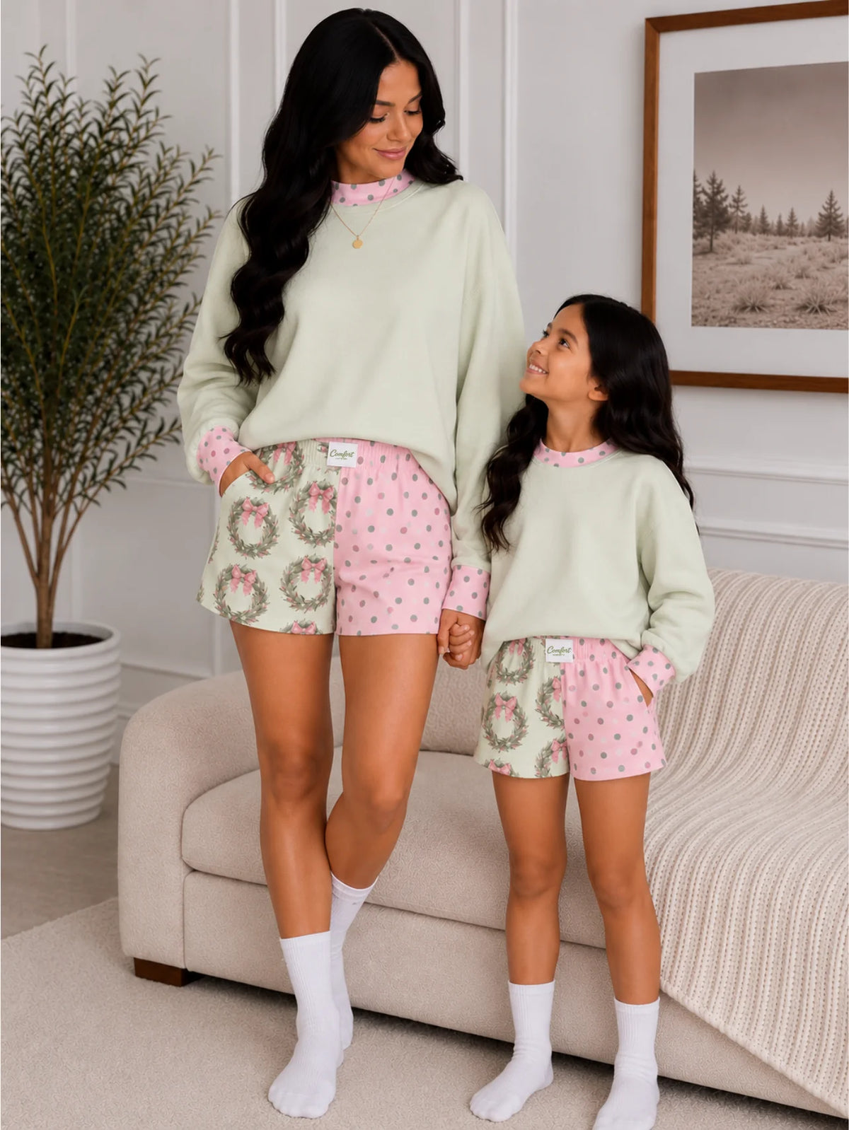 Rosy Wreath Shorts (mama + mini)