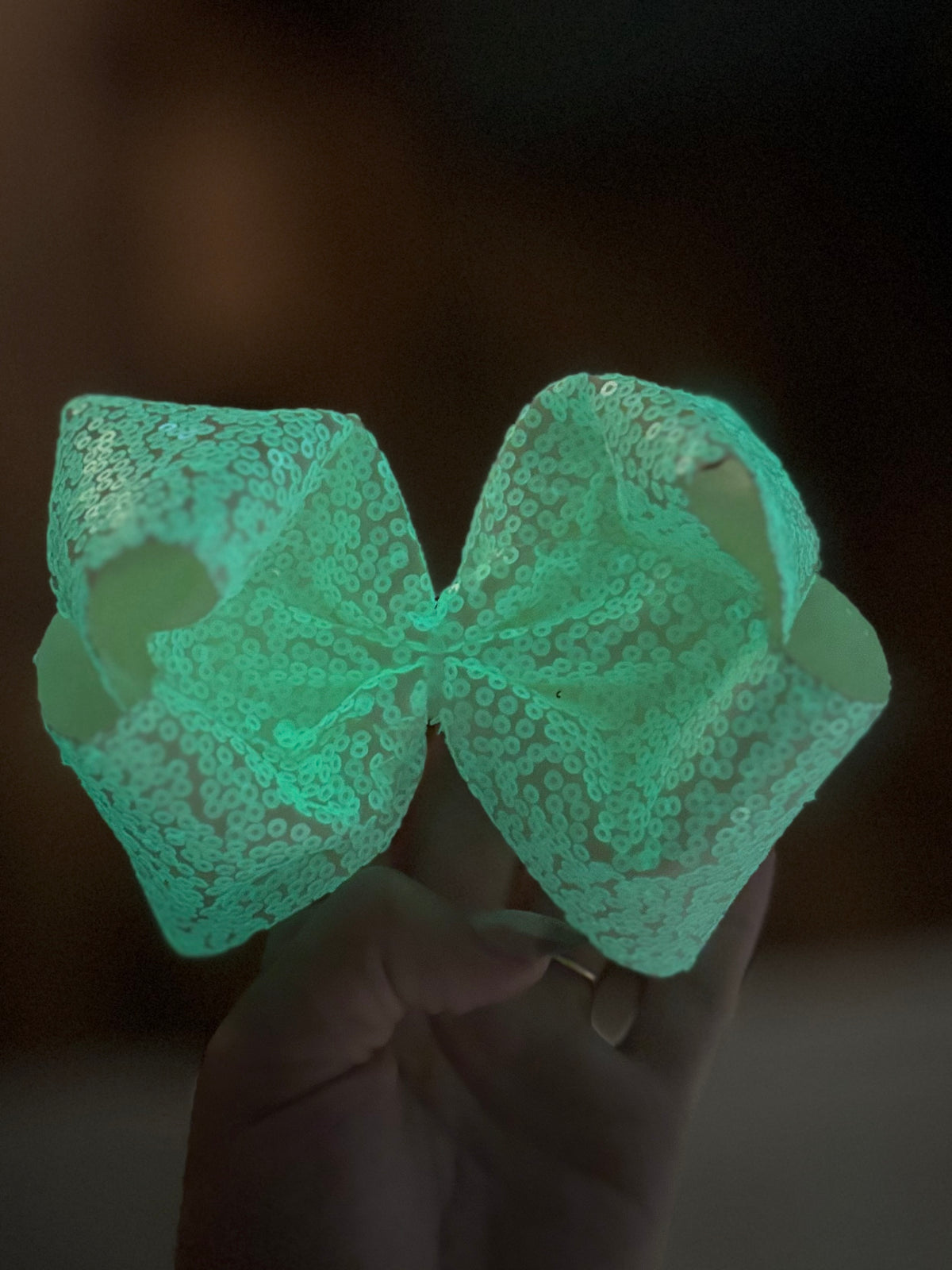 IVORY/ GLOW IN THE DARK